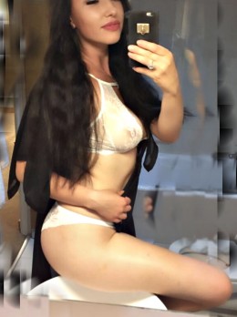 MARZENA - Escort Nelle | Girl in Istanbul